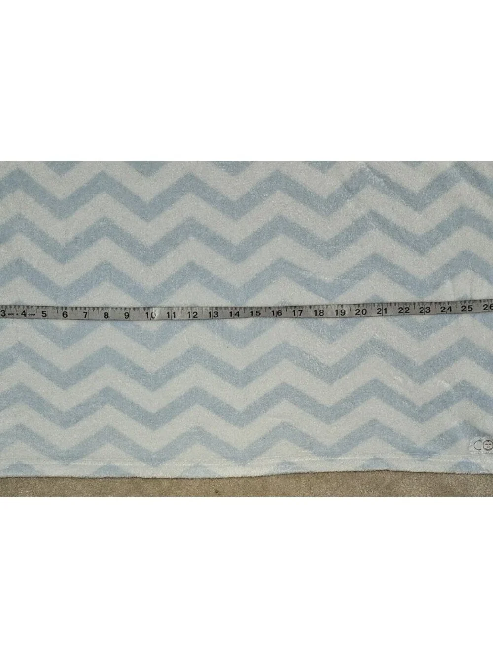 Cozy Baby Blue White Chevron Baby Blanket Fleece Soft 29x40 Zig Zag 119741